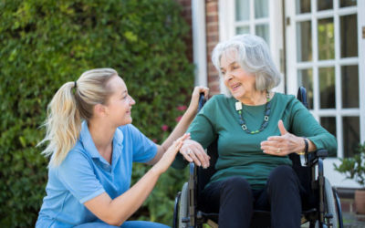 Comment l’aide à domicile pour personnes âgées à Villefranche-sur-Saône peut-elle aider à gérer la maladie d’Alzheimer ou d’autres formes de démence ?