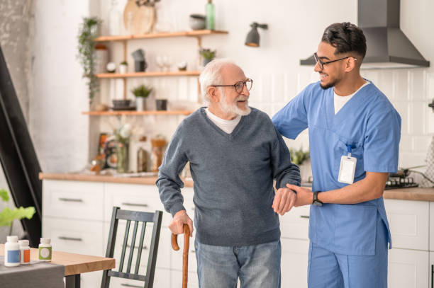 Pourquoi choisir une agence spécialisée pour l’aide à domicile après hospitalisation à Caluire et Cuire ?