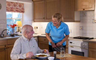 Une aide à domicile à Saint-Étienne pour seniors peut-elle intervenir de manière ponctuelle pendant les vacances ?